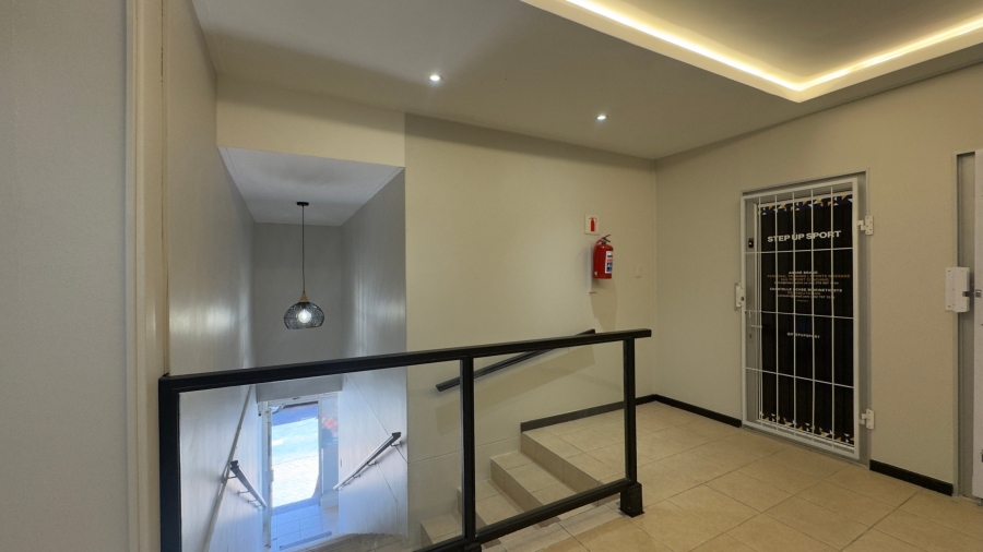 To Let Commercial Property for Rent in Somerset West Western Cape